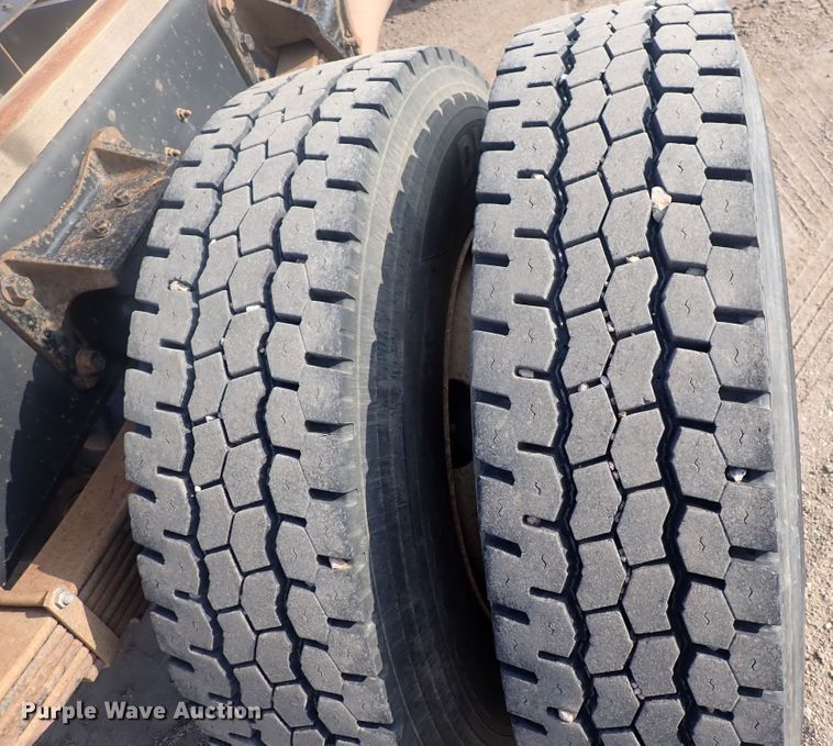 image for item DP4643 2012 International DuraStar 4300  truck cab and chassis