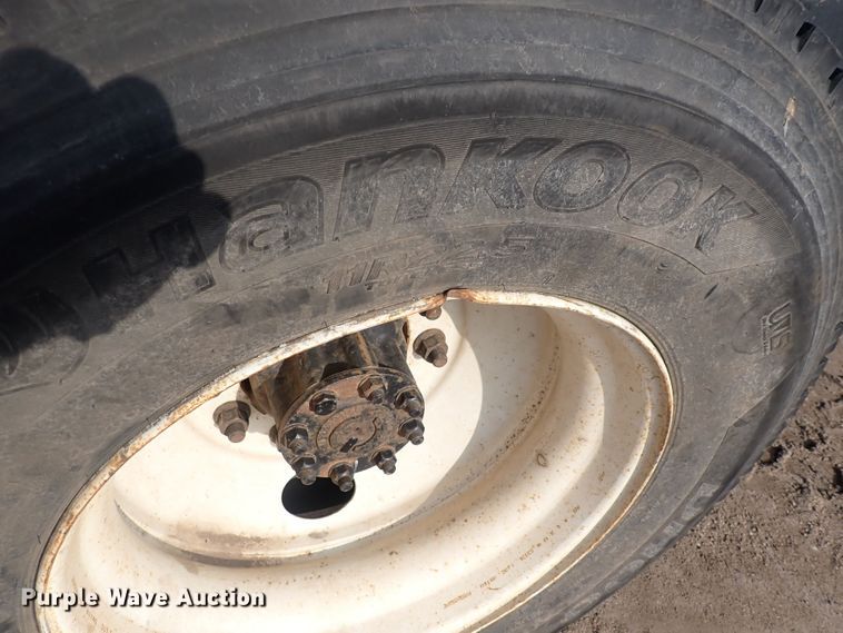 image for item DP4643 2012 International DuraStar 4300  truck cab and chassis