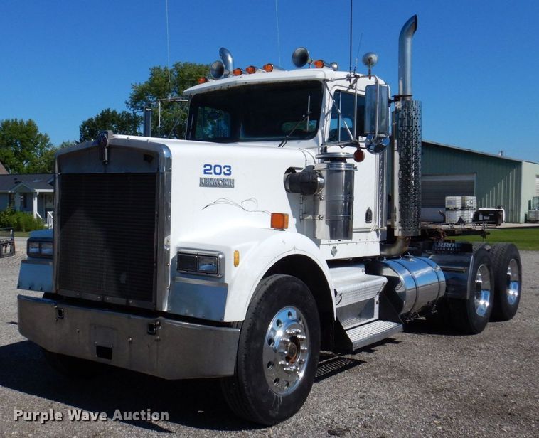 image for item DP5578 1990 Kenworth W900  semi truck