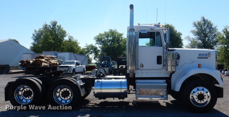 image for item DP5578 1990 Kenworth W900  semi truck