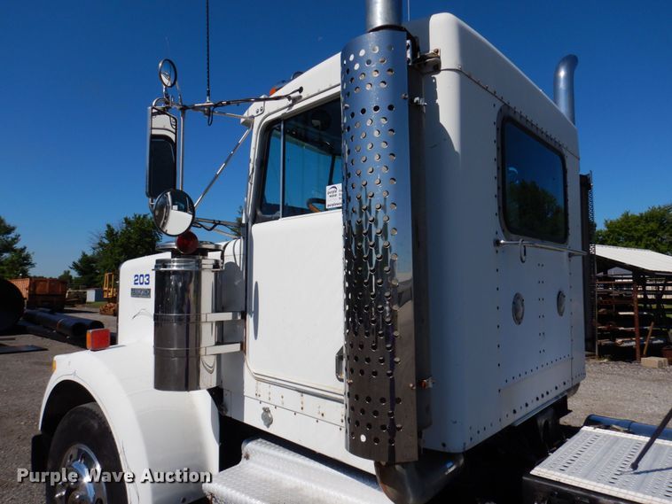 image for item DP5578 1990 Kenworth W900  semi truck