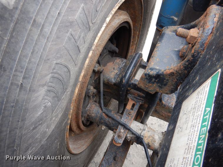 image for item DP5587 2009 Freightliner Columbia 120  semi truck