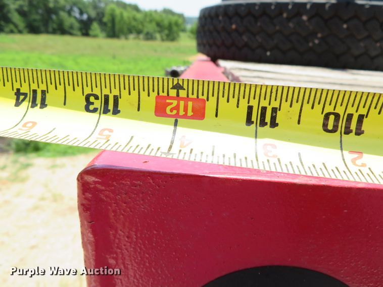 image for item DR0081 2003 XL Specialized Trailers XL-70  lowboy equipment trailer