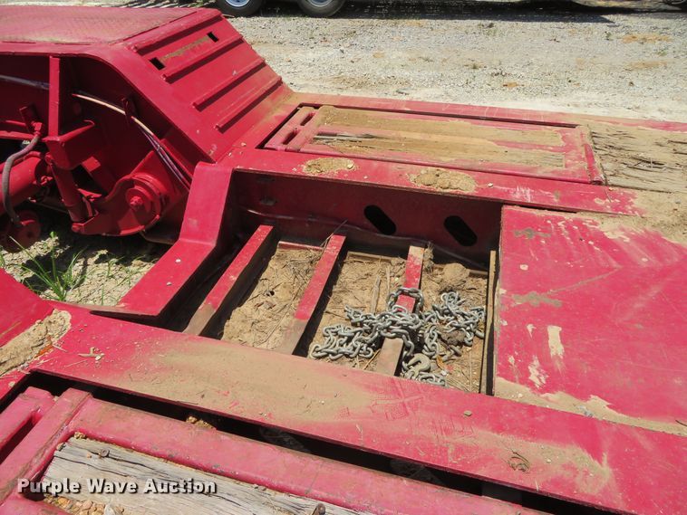 image for item DR0081 2003 XL Specialized Trailers XL-70  lowboy equipment trailer