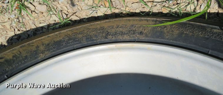 image for item DR0081 2003 XL Specialized Trailers XL-70  lowboy equipment trailer