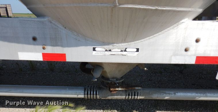 image for item DR0499 2007 Heil  pneumatic dry bulk trailer