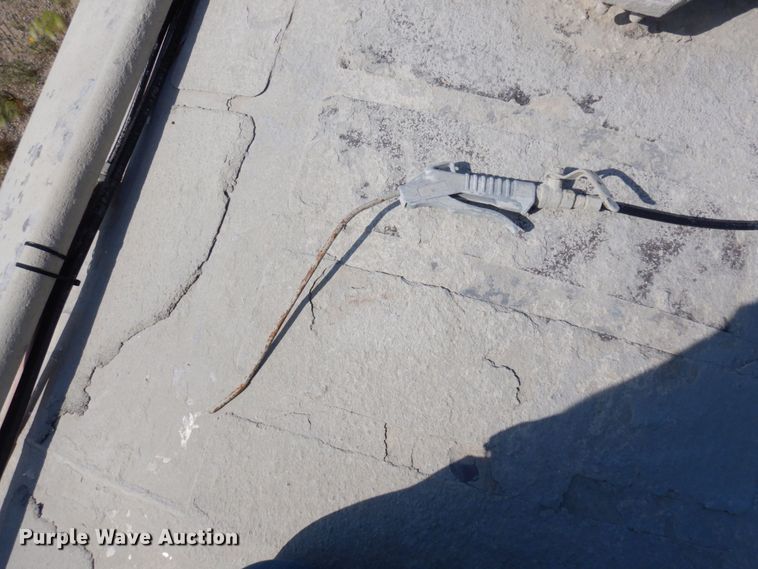 image for item DR0499 2007 Heil  pneumatic dry bulk trailer