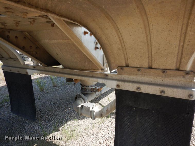 image for item DR0499 2007 Heil  pneumatic dry bulk trailer
