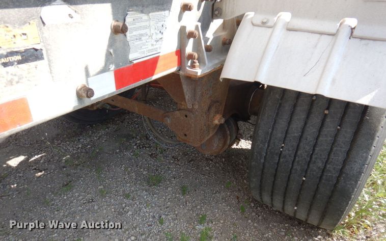 image for item DR0499 2007 Heil  pneumatic dry bulk trailer