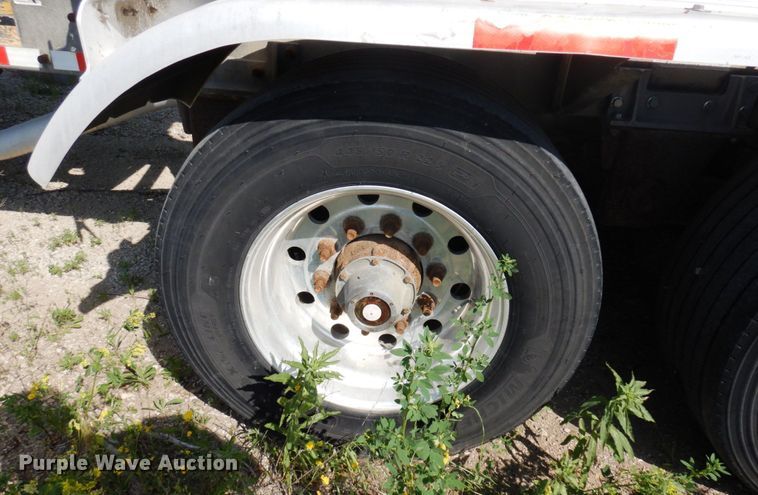 image for item DR0499 2007 Heil  pneumatic dry bulk trailer