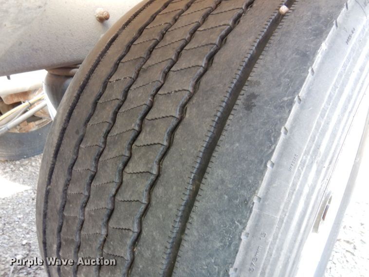 image for item DR0499 2007 Heil  pneumatic dry bulk trailer