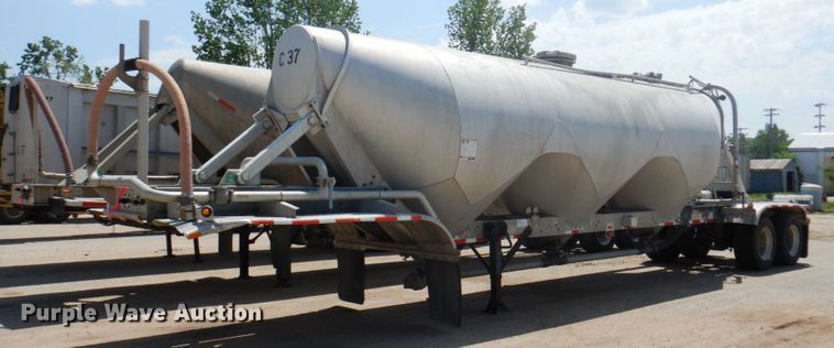 image for item DR0507 2007 Heil  pneumatic dry bulk trailer