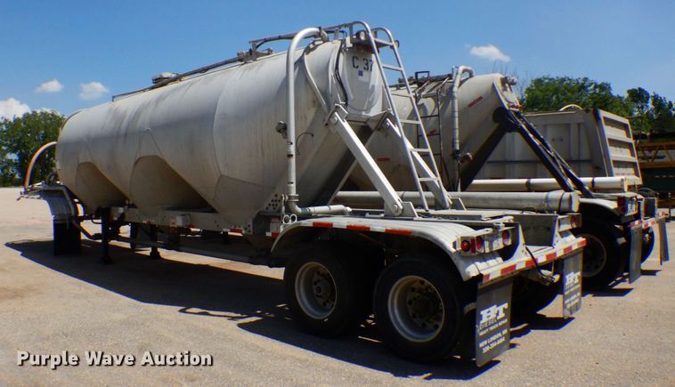 image for item DR0507 2007 Heil  pneumatic dry bulk trailer