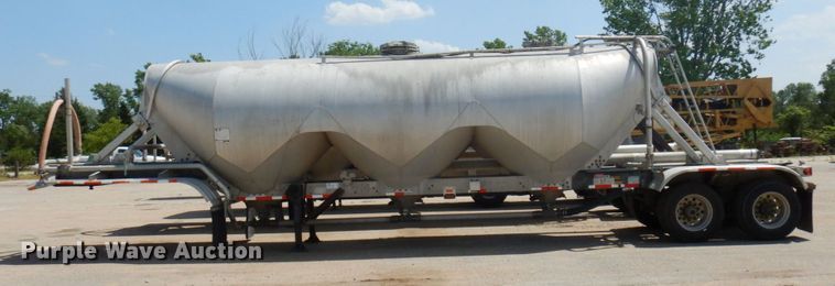 image for item DR0507 2007 Heil  pneumatic dry bulk trailer