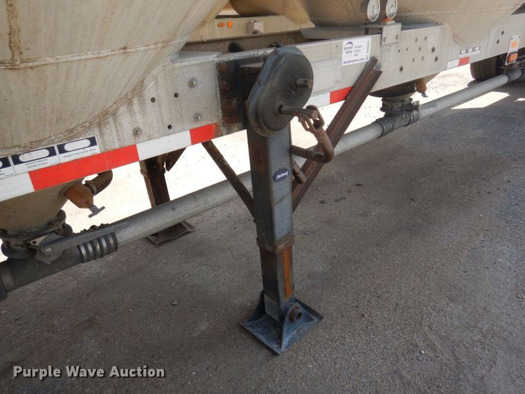 image for item DR0507 2007 Heil  pneumatic dry bulk trailer