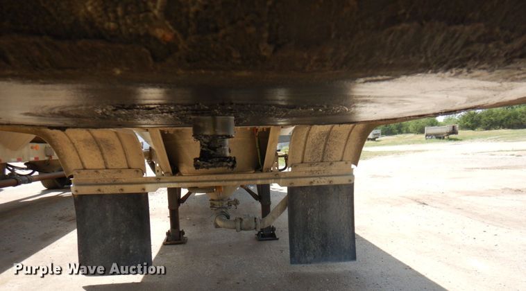 image for item DR0507 2007 Heil  pneumatic dry bulk trailer