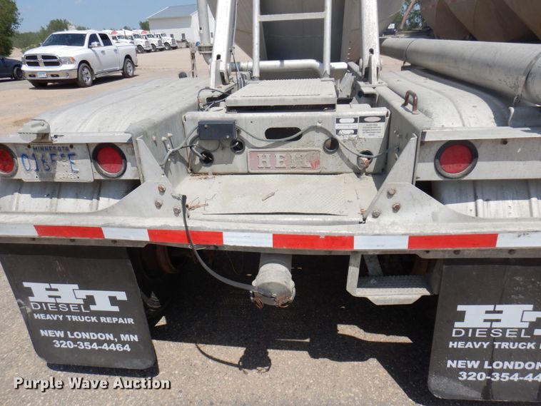 image for item DR0507 2007 Heil  pneumatic dry bulk trailer