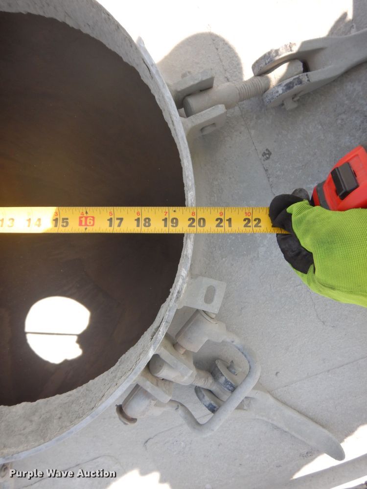 image for item DR0507 2007 Heil  pneumatic dry bulk trailer