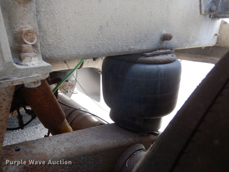 image for item DR0507 2007 Heil  pneumatic dry bulk trailer