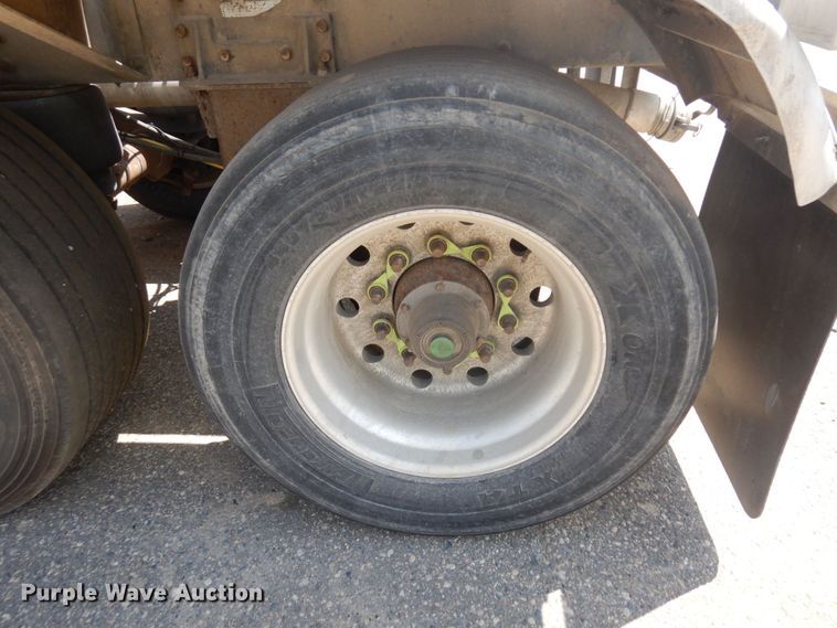 image for item DR0507 2007 Heil  pneumatic dry bulk trailer