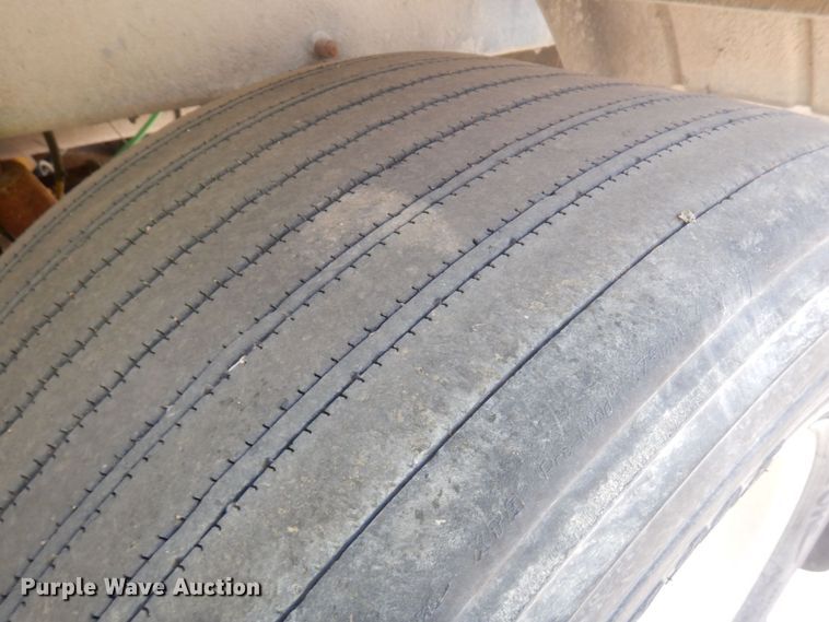 image for item DR0507 2007 Heil  pneumatic dry bulk trailer