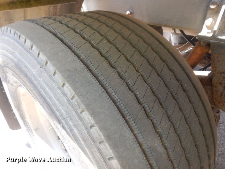 image for item DR0507 2007 Heil  pneumatic dry bulk trailer