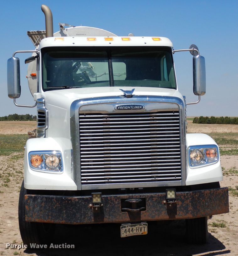 image for item DR1213 2011 Freightliner Coronado  semi truck