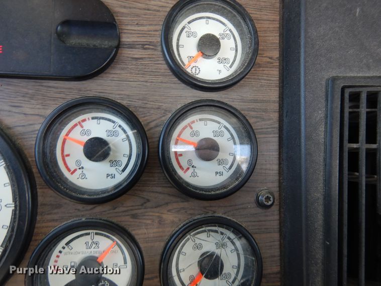 image for item DR1213 2011 Freightliner Coronado  semi truck