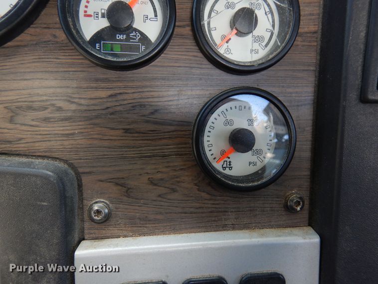 image for item DR1213 2011 Freightliner Coronado  semi truck