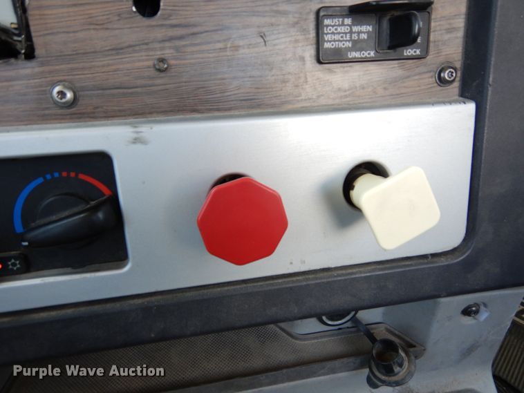 image for item DR1213 2011 Freightliner Coronado  semi truck