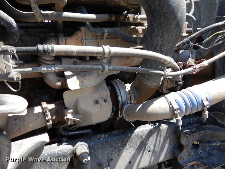 image for item DR1213 2011 Freightliner Coronado  semi truck