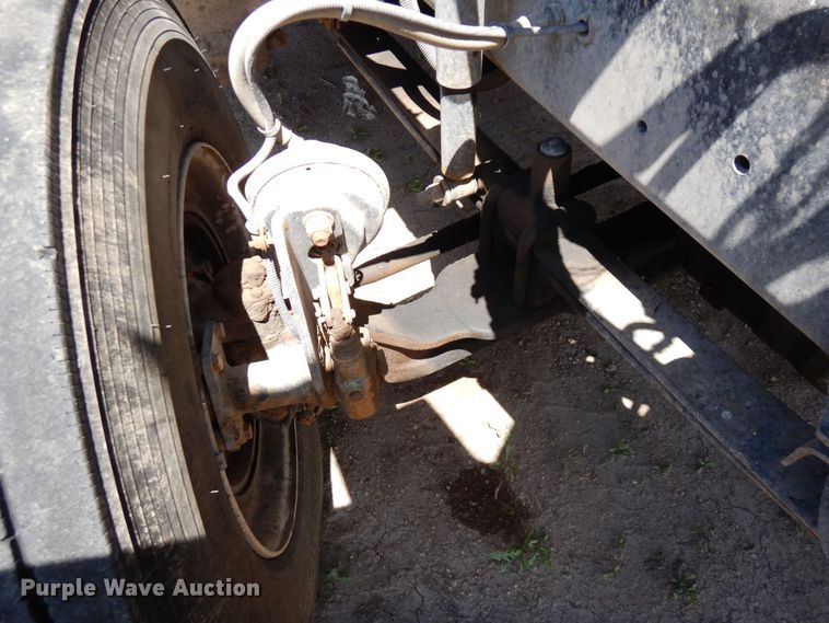 image for item DR1213 2011 Freightliner Coronado  semi truck