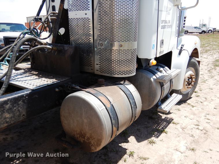 image for item DR1213 2011 Freightliner Coronado  semi truck