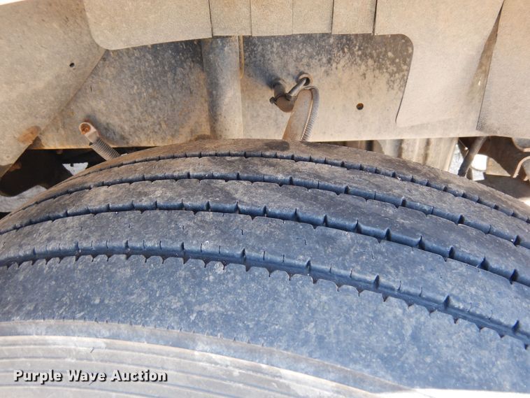 image for item DR1213 2011 Freightliner Coronado  semi truck