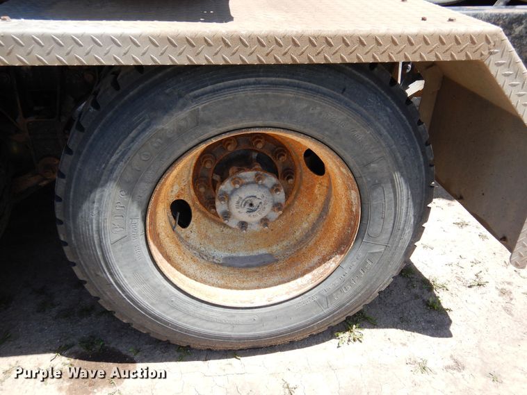 image for item DR1213 2011 Freightliner Coronado  semi truck