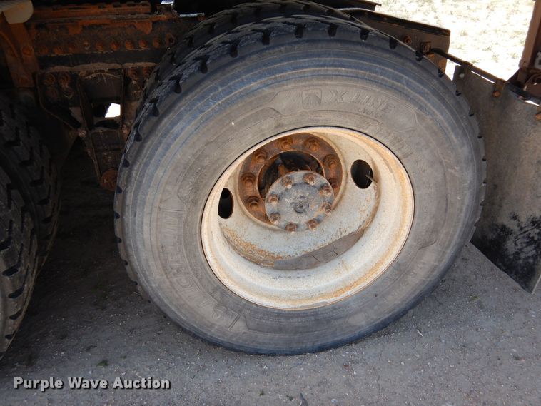 image for item DR1213 2011 Freightliner Coronado  semi truck