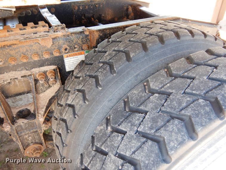 image for item DR1213 2011 Freightliner Coronado  semi truck