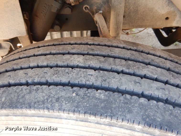 image for item DR1213 2011 Freightliner Coronado  semi truck