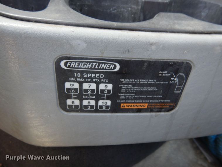 image for item DR1214 2013 Freightliner Coronado  semi truck