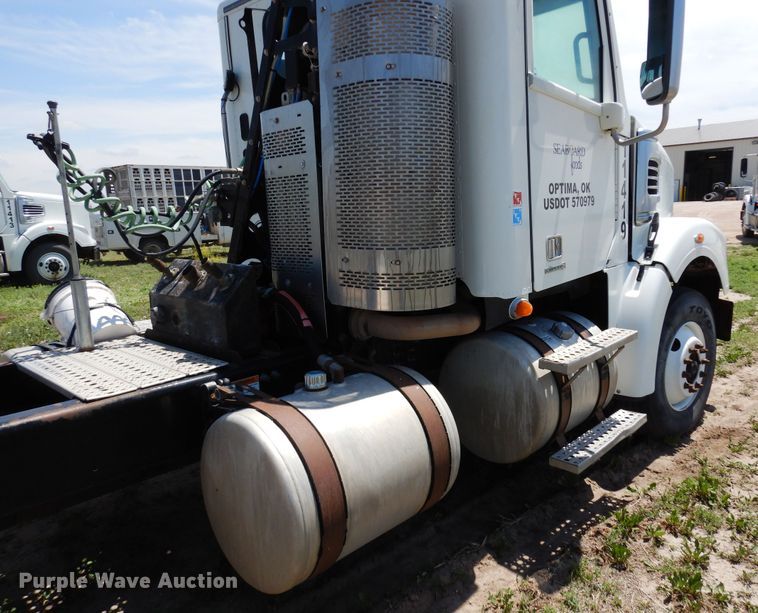 image for item DR1214 2013 Freightliner Coronado  semi truck