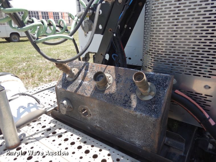 image for item DR1214 2013 Freightliner Coronado  semi truck