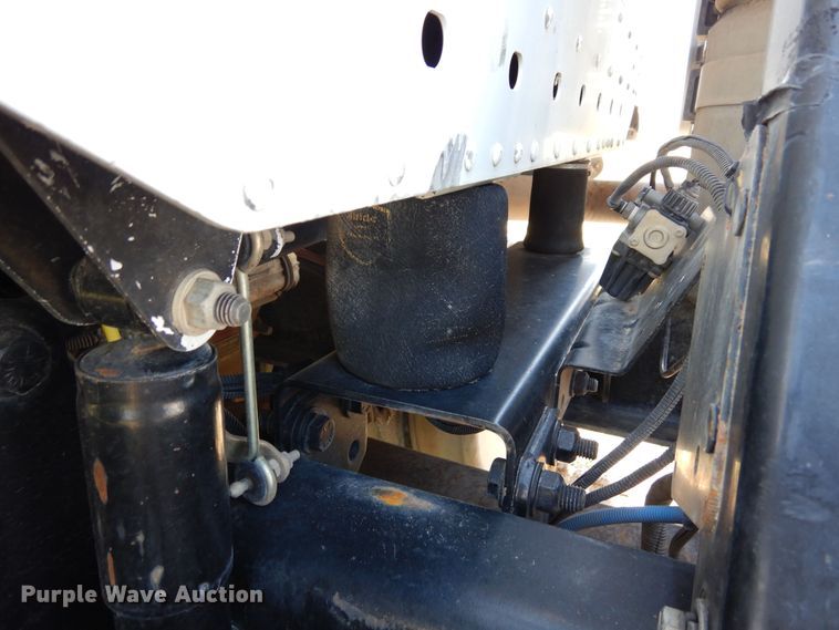 image for item DR1214 2013 Freightliner Coronado  semi truck