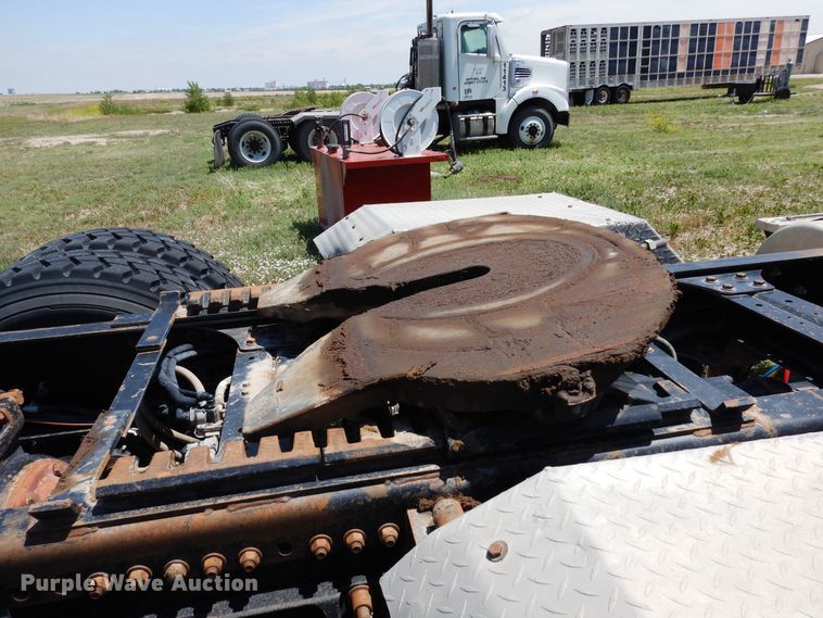 image for item DR1214 2013 Freightliner Coronado  semi truck