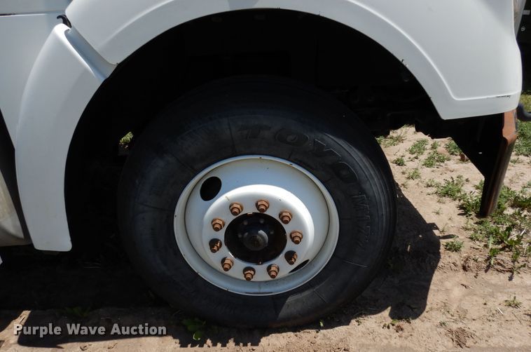 image for item DR1214 2013 Freightliner Coronado  semi truck