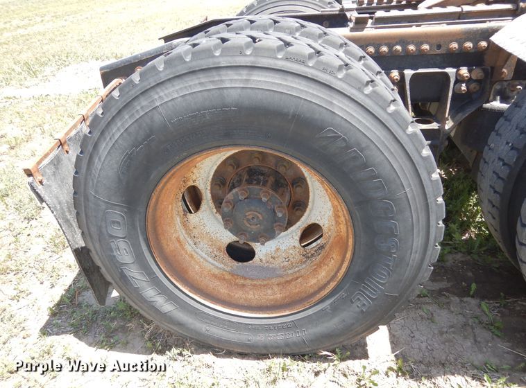 image for item DR1214 2013 Freightliner Coronado  semi truck