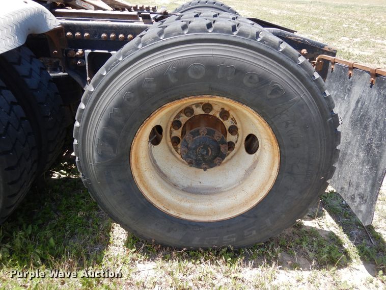 image for item DR1214 2013 Freightliner Coronado  semi truck