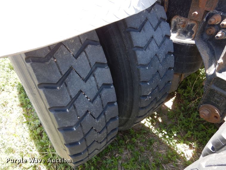 image for item DR1214 2013 Freightliner Coronado  semi truck