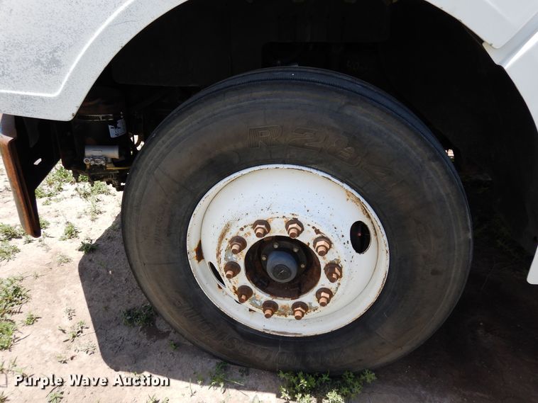 image for item DR1214 2013 Freightliner Coronado  semi truck