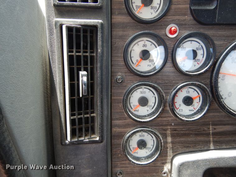 image for item DR1215 2013 Freightliner Coronado  semi truck