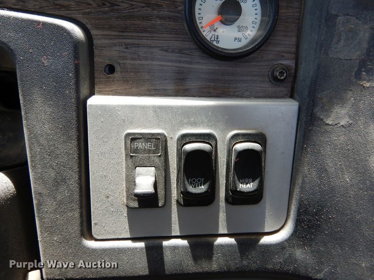 image for item DR1215 2013 Freightliner Coronado  semi truck